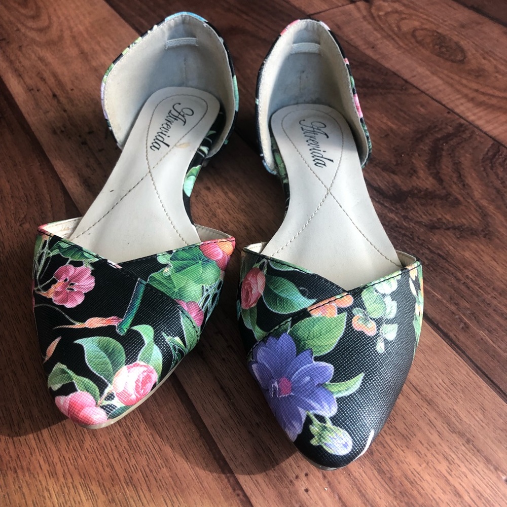 Black Floral Flats